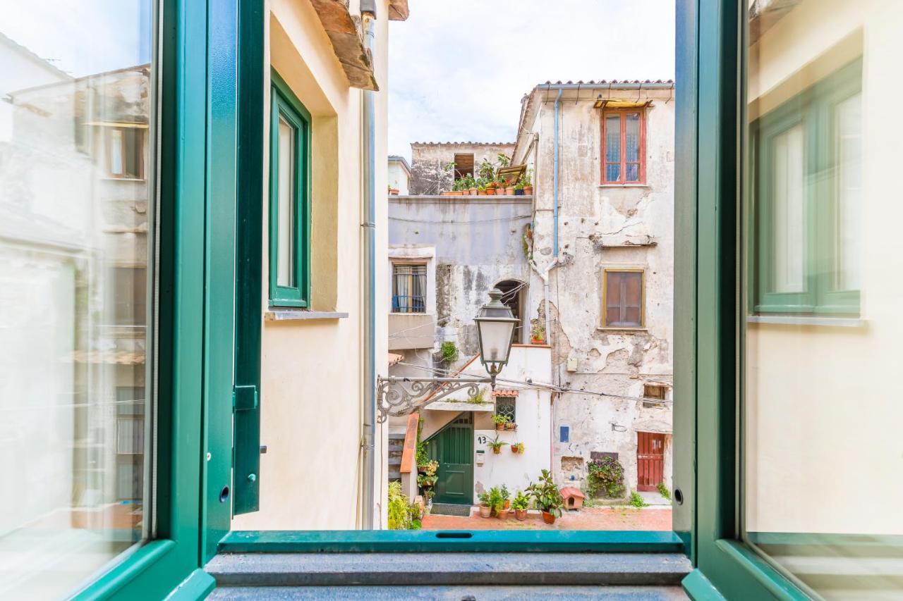 Starhost - Terazza Barbuti Apartment Salerno Exterior photo